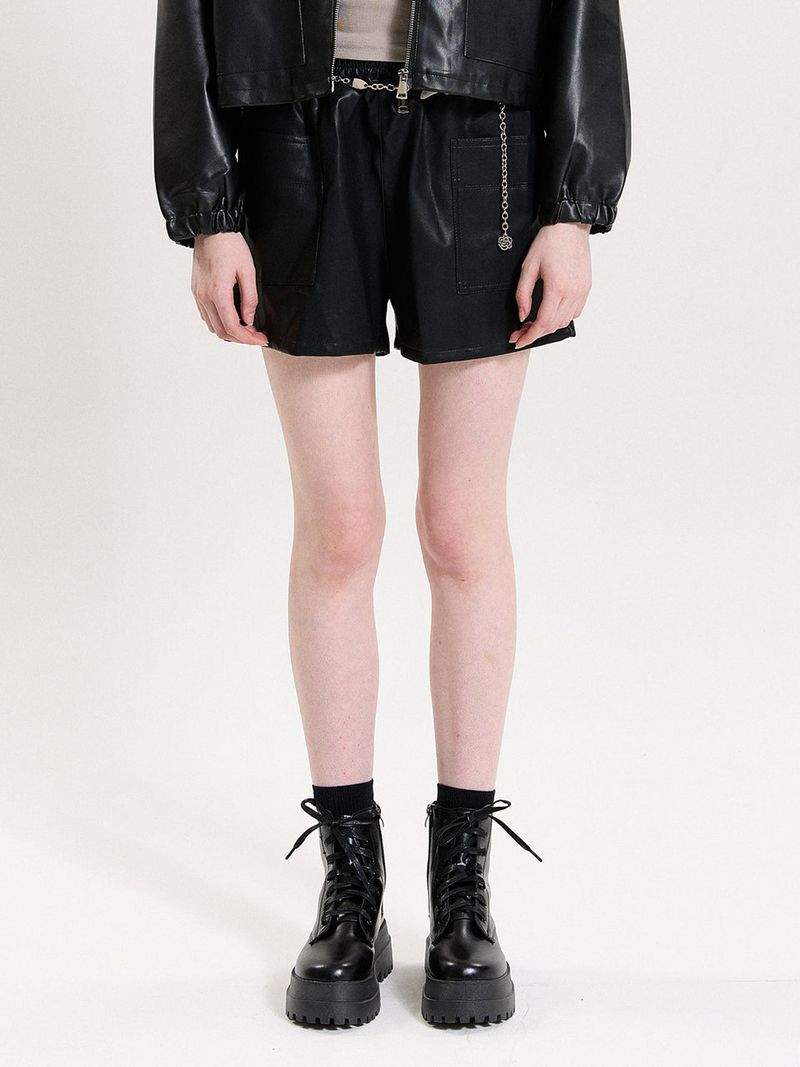 PINK PINEAPPLE（ピンクパイナップル）の「POCKET LEATHER SHORTS（Pants）」