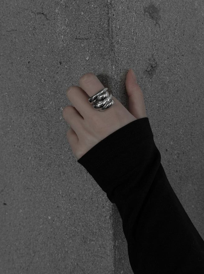 mnem（ムネム）の「Rimoa Cream Bold Ring（Accessories）」