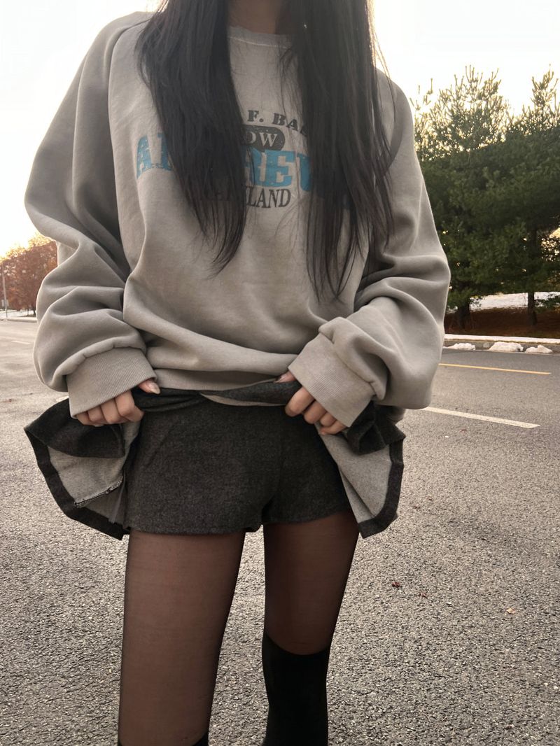 Winter wool short slit pleated mini skirt (2 colors)