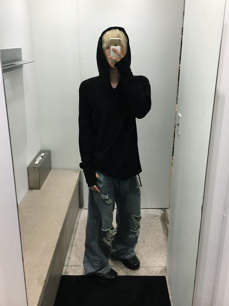 Penser Distressed Denim Pants
