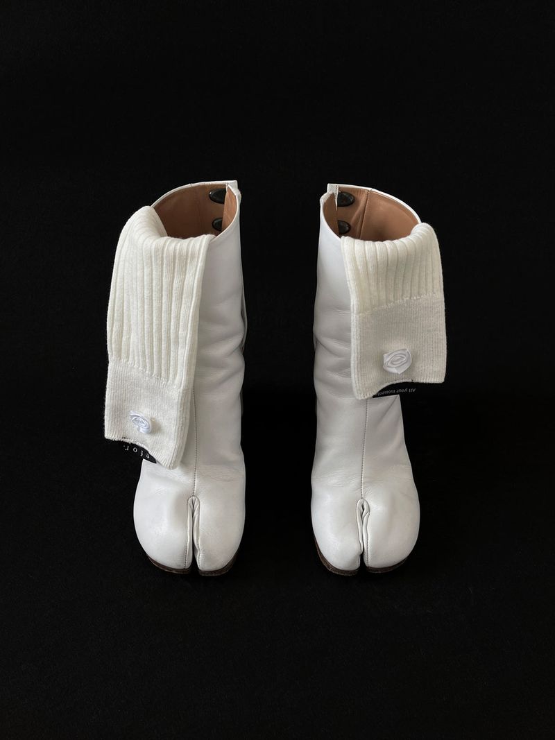 Rose Tabi Socks Long