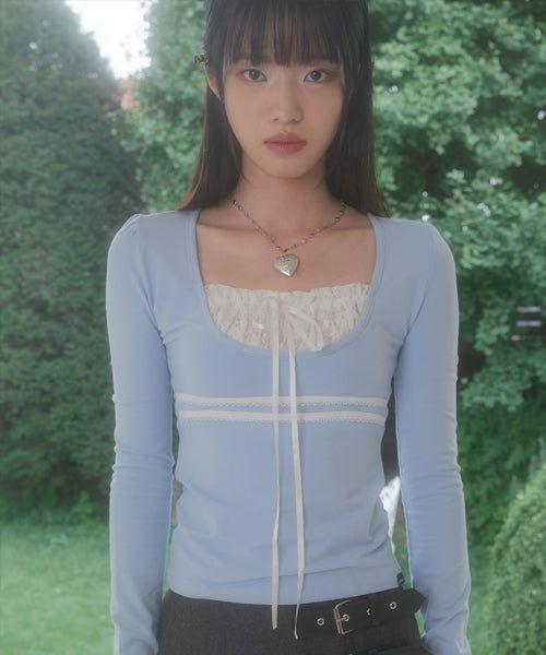 ZIZEMUSEUM（ジゼミュージアム）の「LACE RIBBON TOP (BABY SKY)（Tops）」