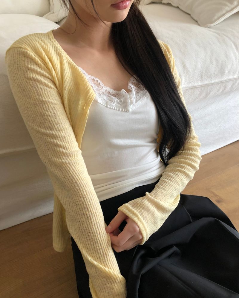 Untel Lace Button Half-Open Sleeveless Top