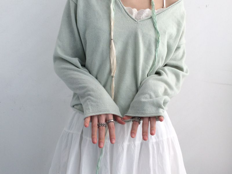 Soft V-neck Layered Knitwear