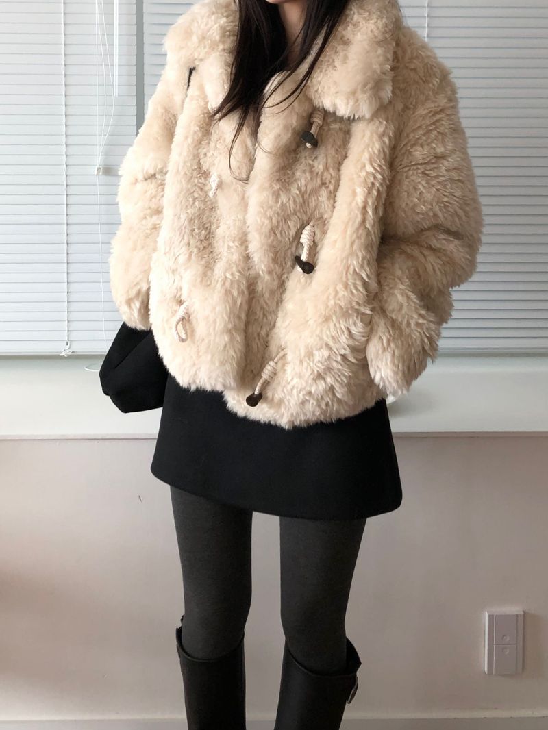 Kitten（キッテン）の「Claude Fur Jacket (2 colors)（Jackets/Outerwear）」