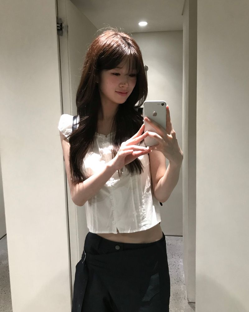 Shirring pintuck puff blouse