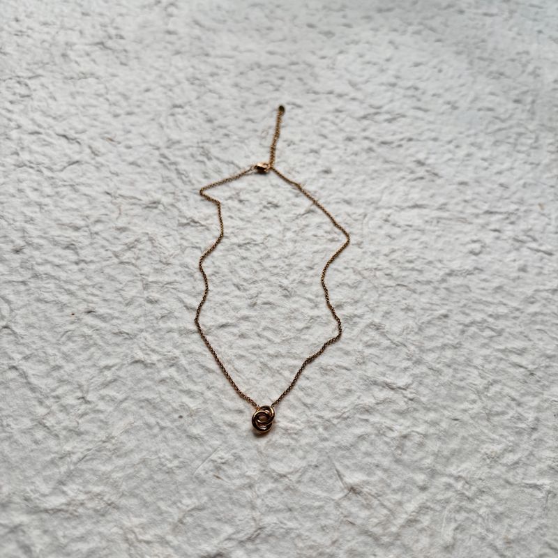 Interlocking Choker