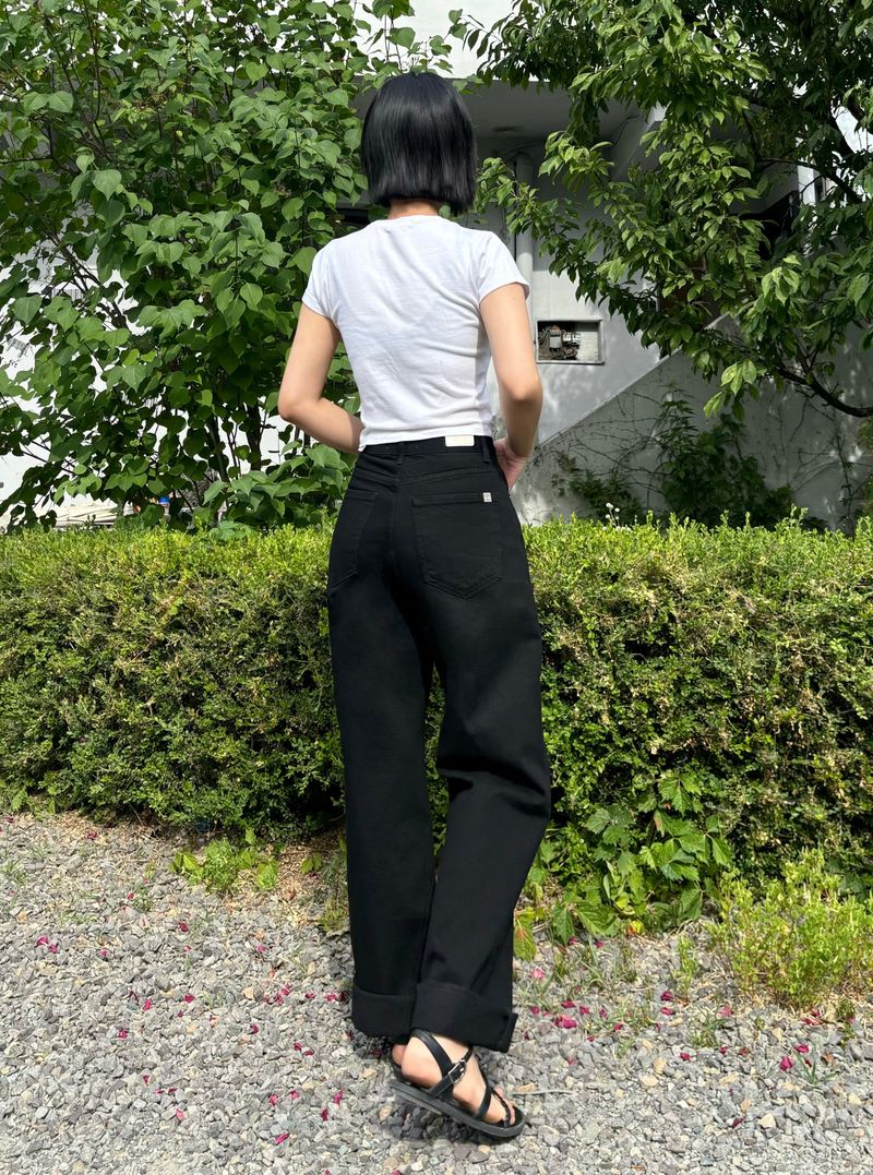 RIBBON EMBROIDERED BLACK DENIM PANTS code 18203