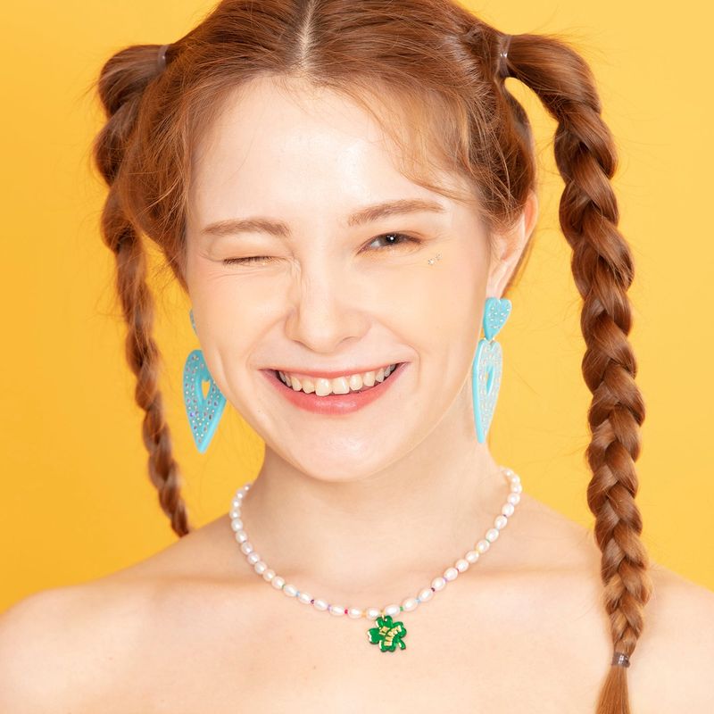 I'm Happy Pearl Choker