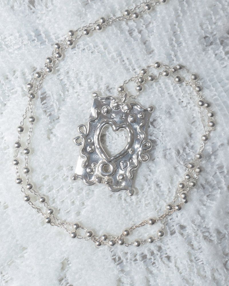 [MADE] melted heart frame necklace