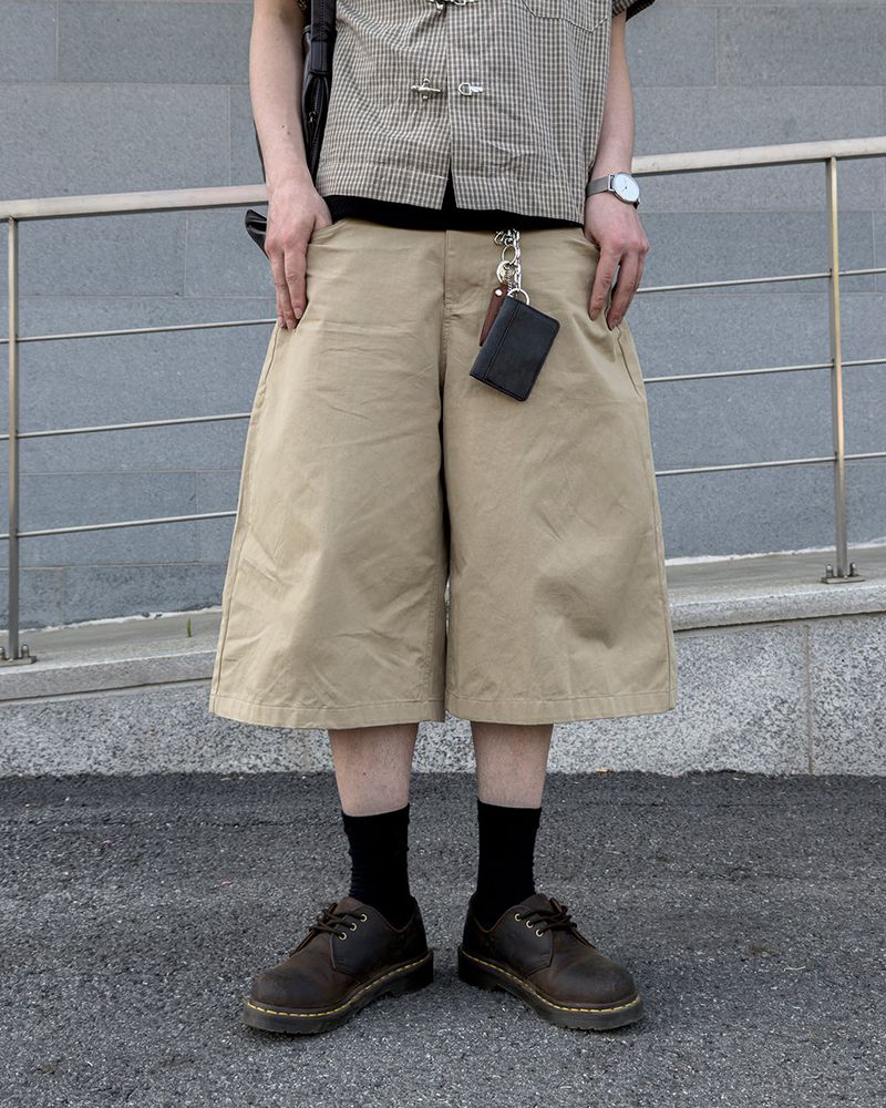 Varon Patch Strap Bermuda Pants