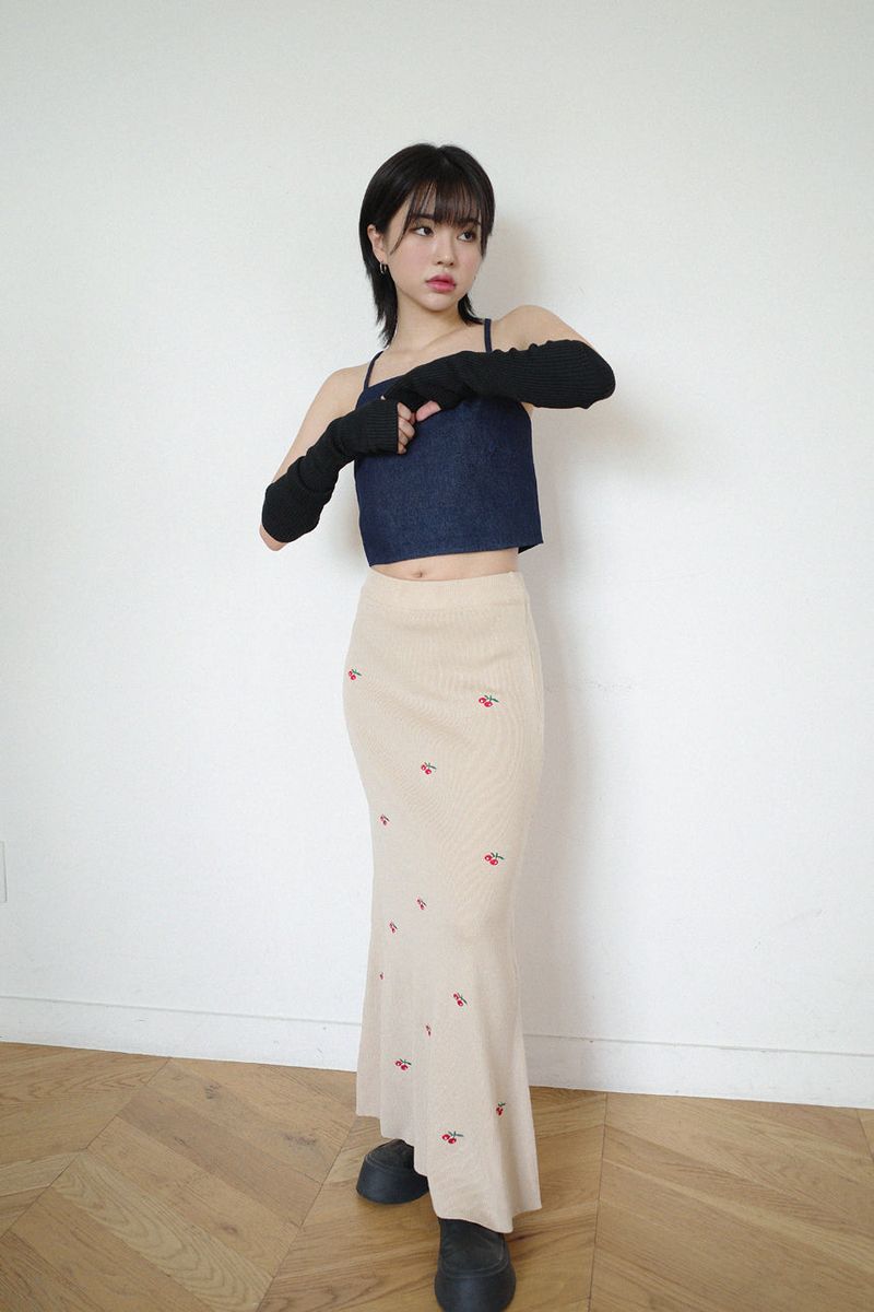 Cherry Embroidered Long Sk (2 colors)