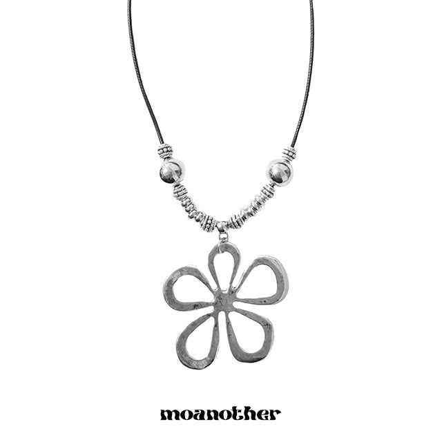 [KiiiKiii LEESOL Pick!] Vintage Flower String Necklace