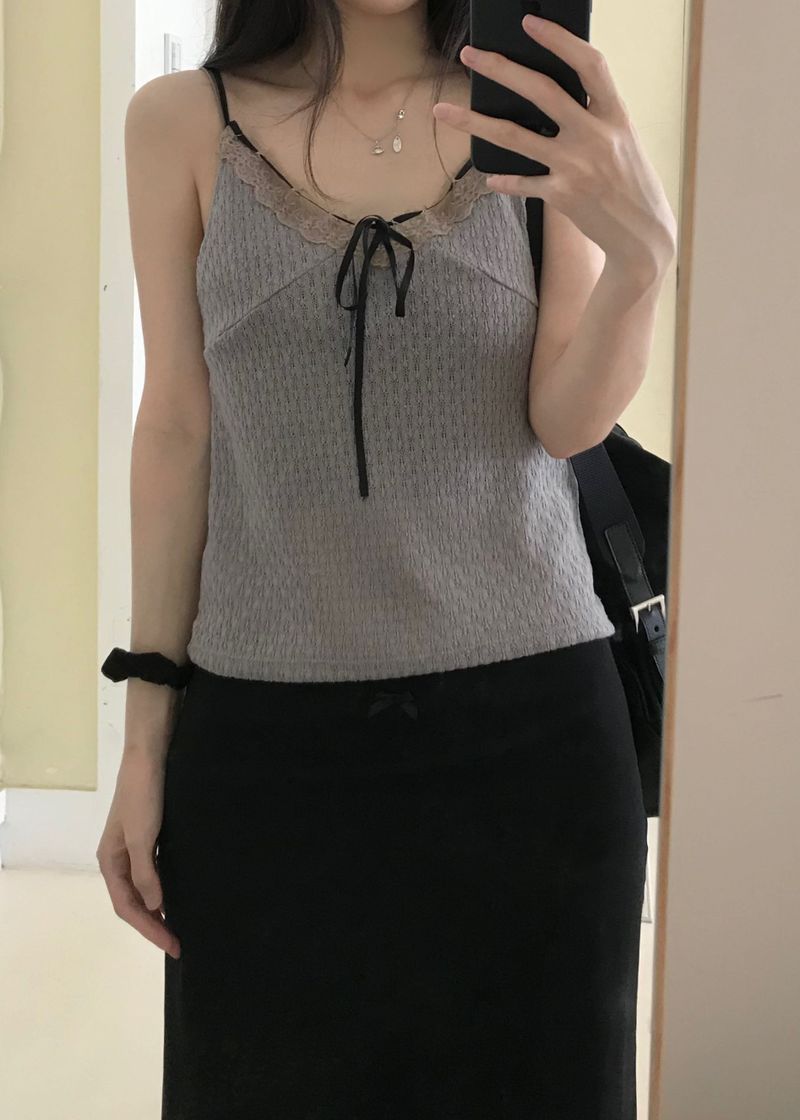 Pony Lace Sleeveless (one color)