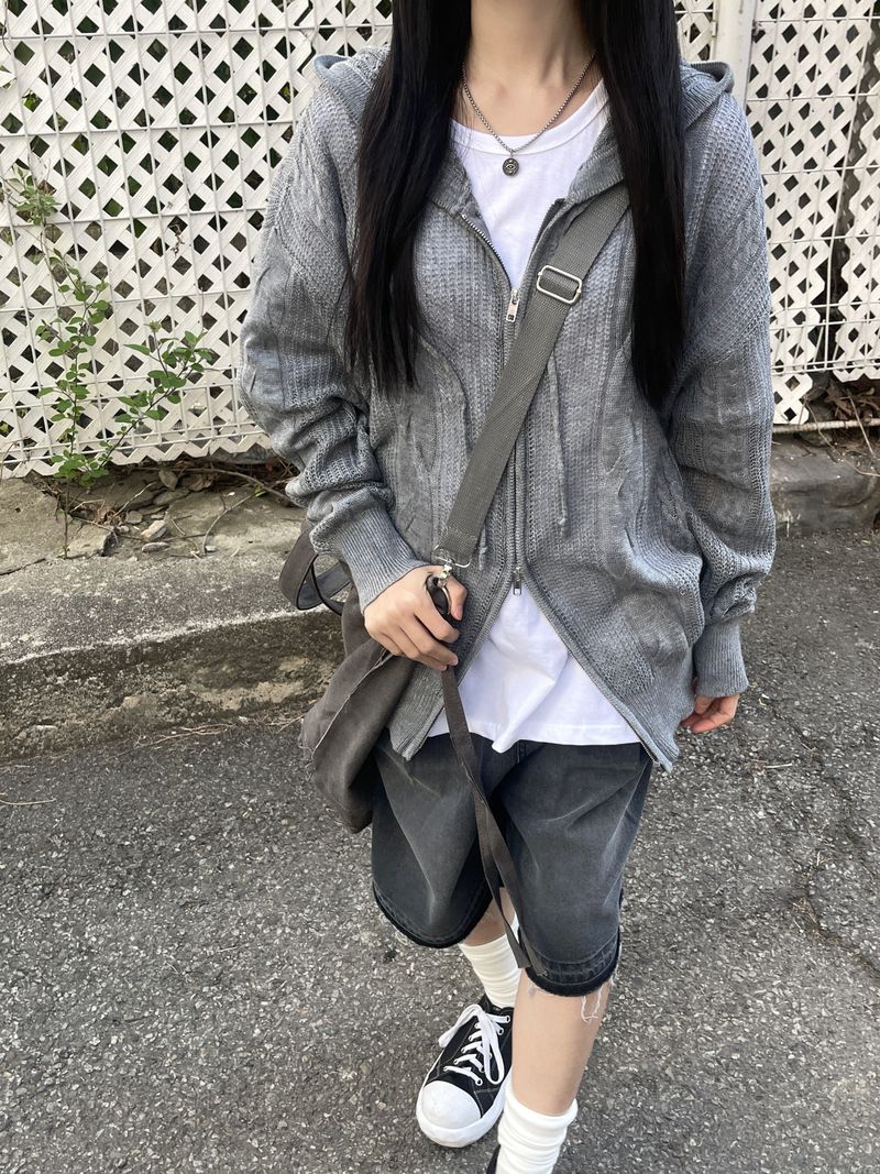 Soda Pintuck Washing Bermuda Pants