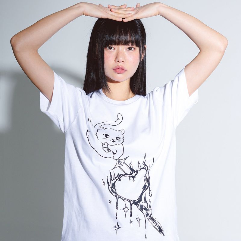 NEWKITSCH(ニューキッチジェネレーション)の「SWORD CAT GRAPHIC SHORT SLEEVE (WHITE)(Tops)」