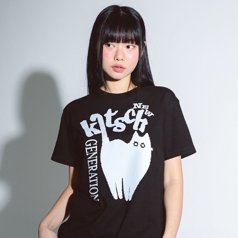 KITSCH CAT SHORT SLEEVE (BLACK)