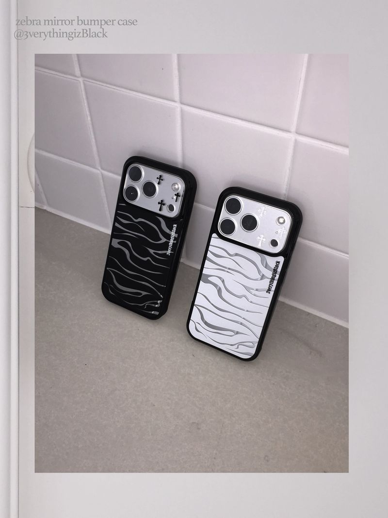 3verythingizblack（エブリティンイズブラック）の「zebra mirror bumper case [black]（Smartphone Accessories）」