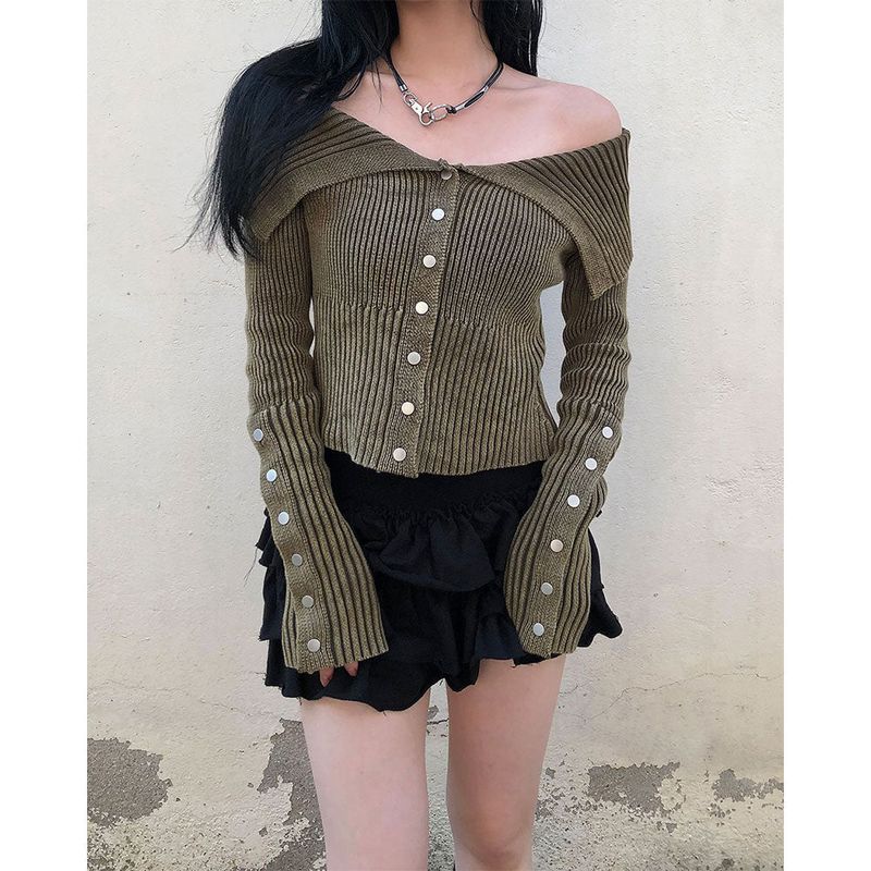 Off-shoulder Button Knit