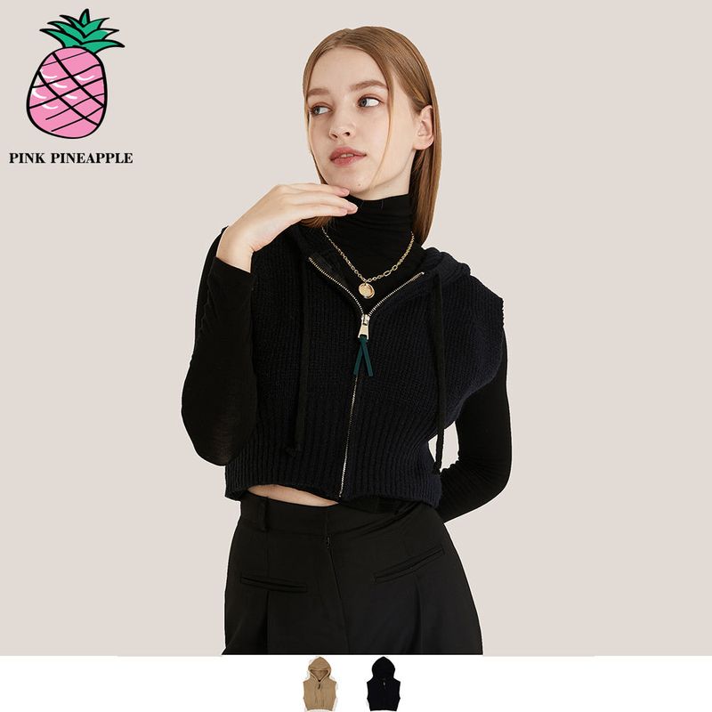 PINK PINEAPPLE（ピンクパイナップル）の「HOODIE ZIP-UP VEST（Tops）」