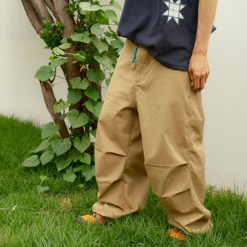Easy ripstop parachute pants / Beige