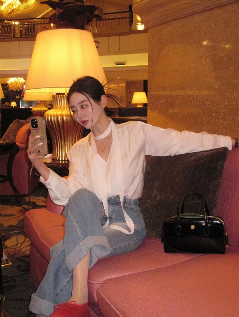 BEIDELLI（ベイデリー）の「[Bellide made] デンゼル シルク Vネック ブラウス タイ付き（トップス）」