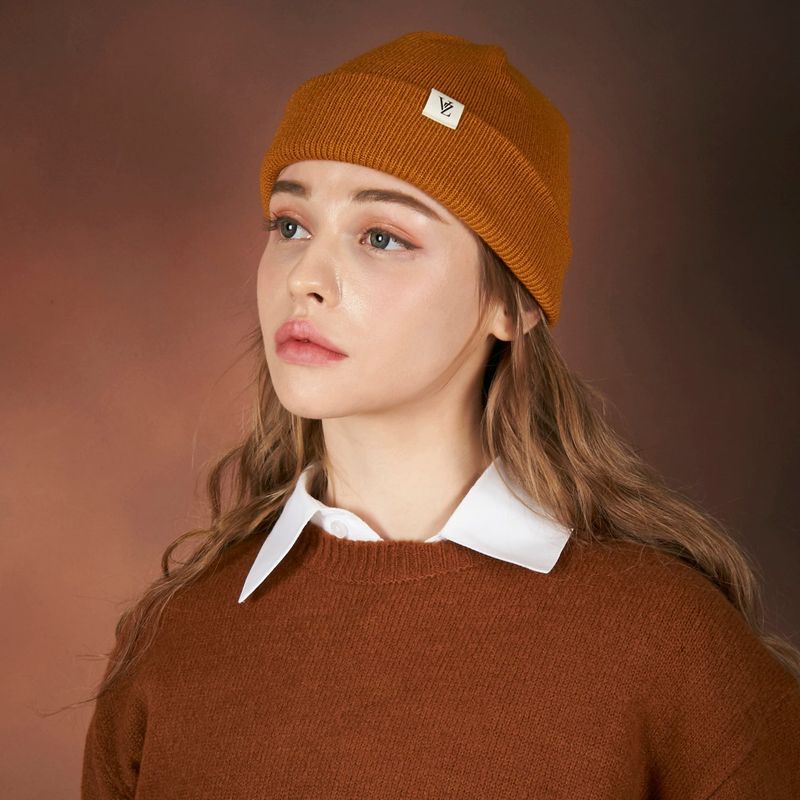 Monogram label beanie