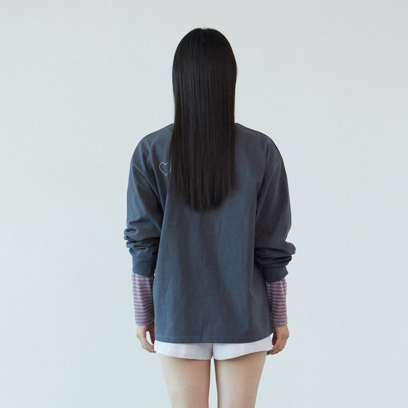 Love more t-shirt_gray