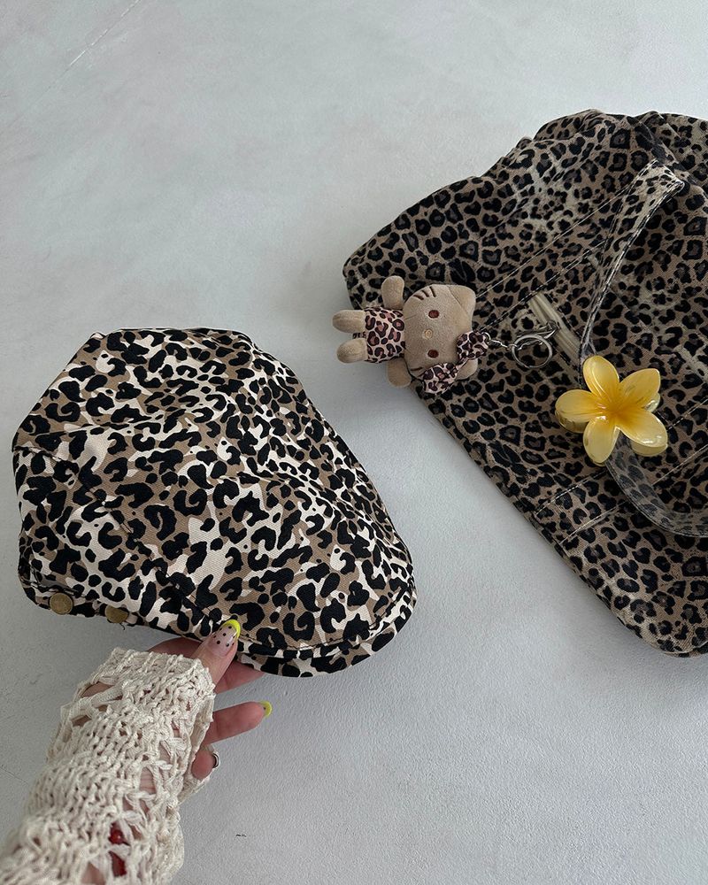 leopard leopard buckle hunting cap