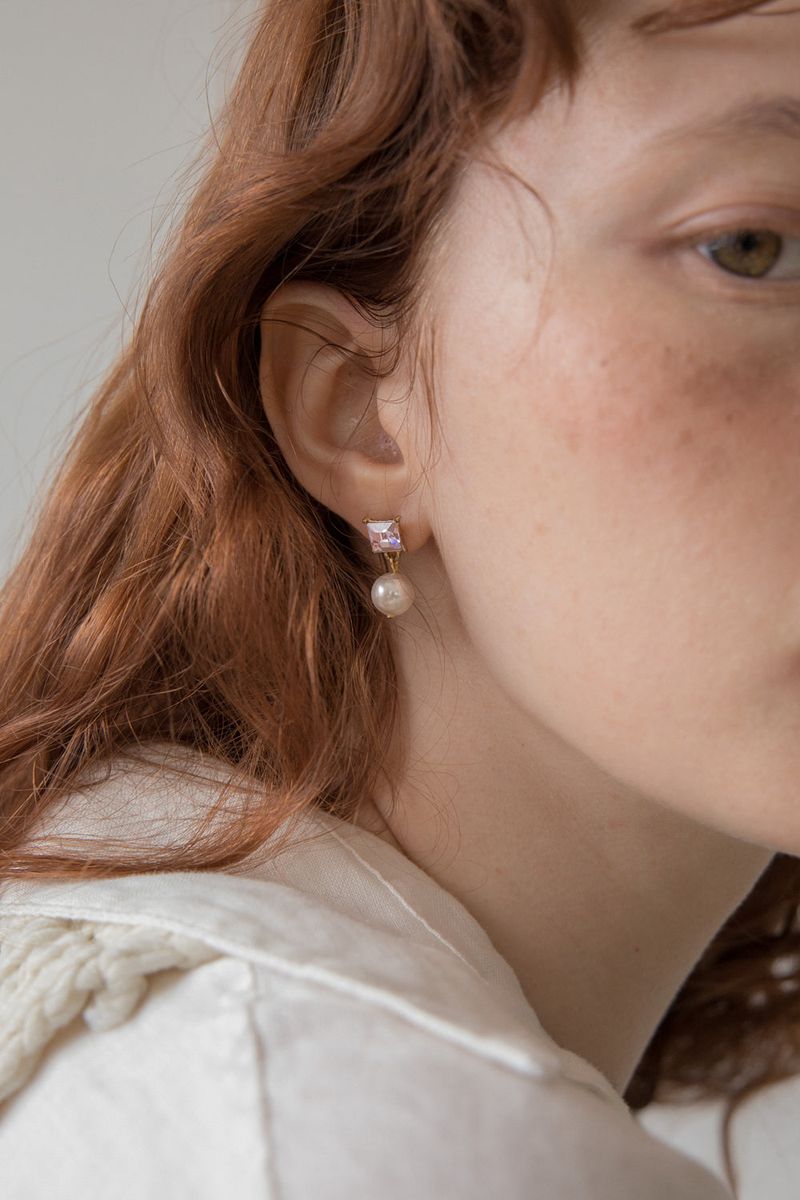 Pink crystal and pearl drop earring