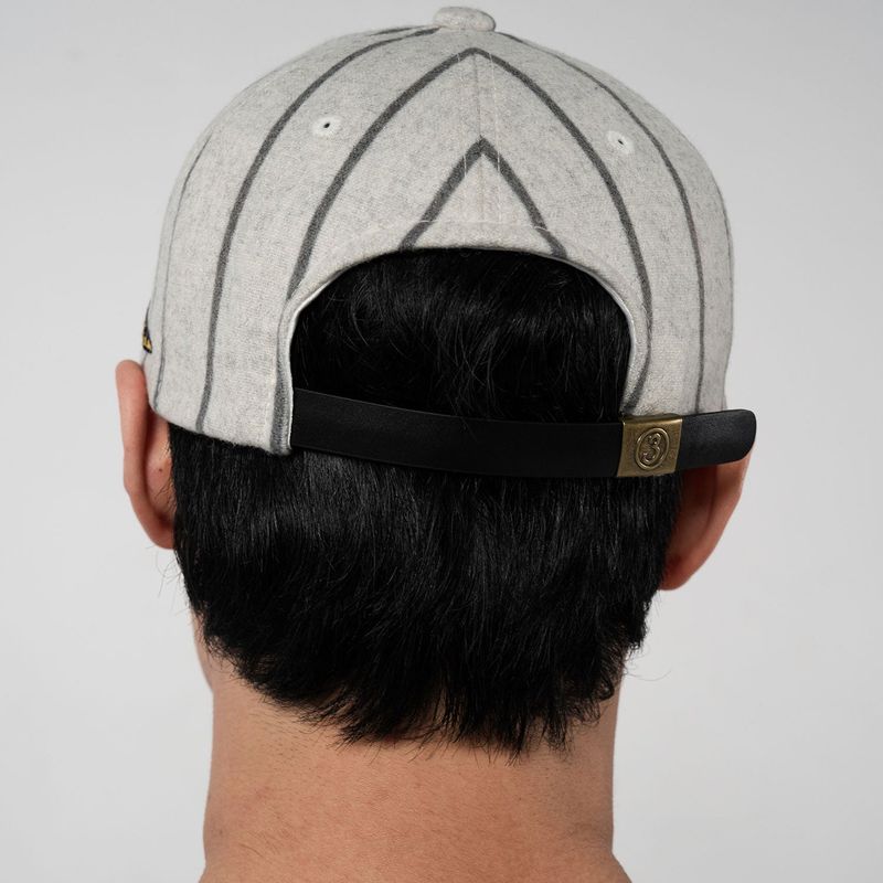 AUTHENTIC TAGS OUT BASE BALL CAP (BEIGE/NAVY)