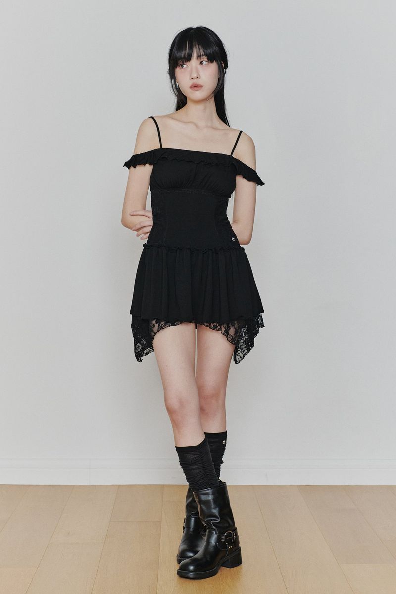 PETAL RUFFLE DRESS black