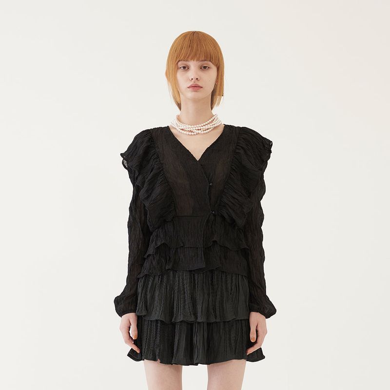 RUFFLED BLOUSE (BLACK)