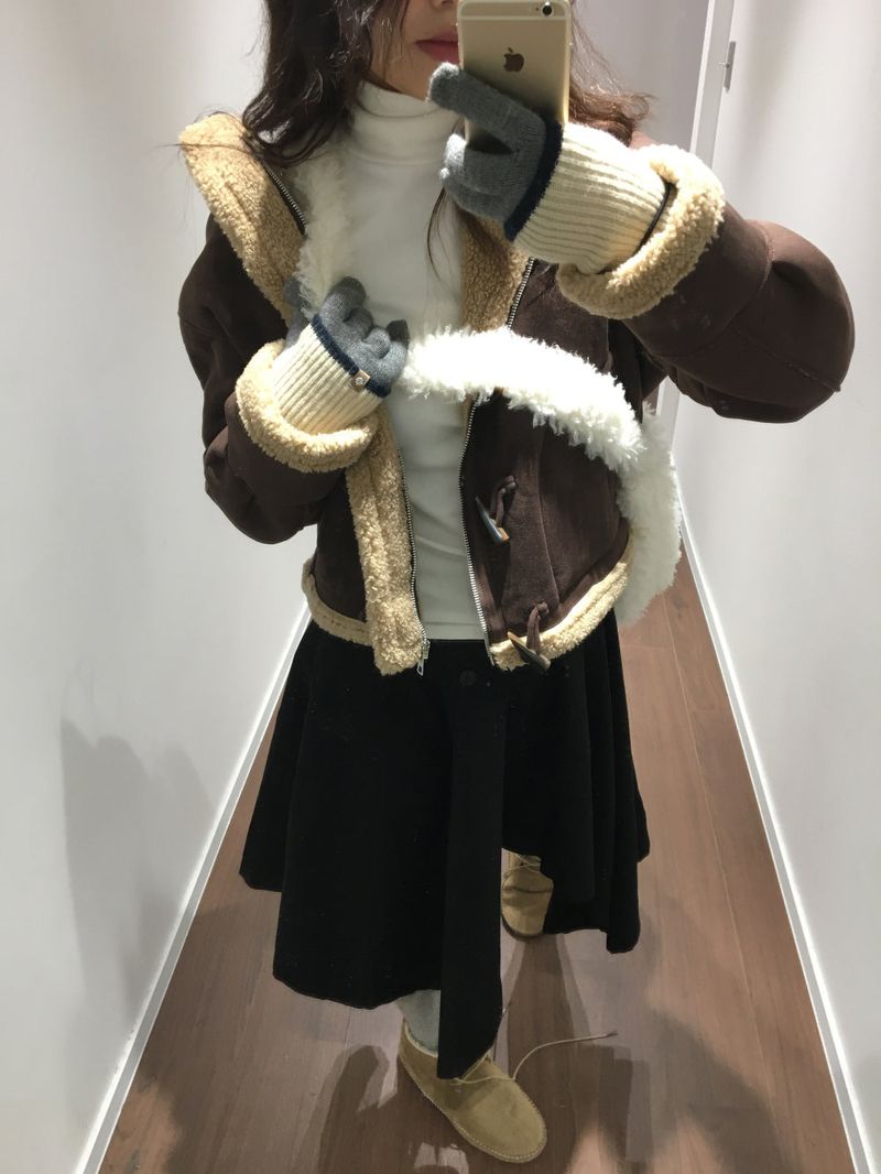 Femme Duffle Hooded Faux Shearling Jacket (2color)