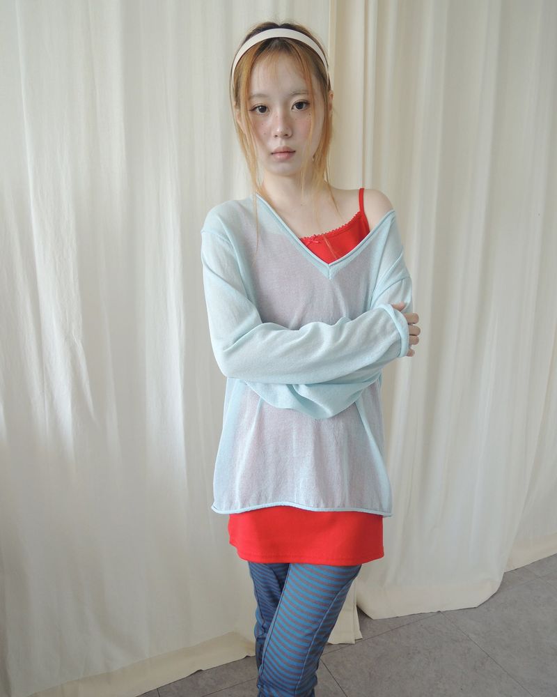 NUPHLO(ニューフロー)の「AIRY SUMMER V-NECK KNIT(Tops)」