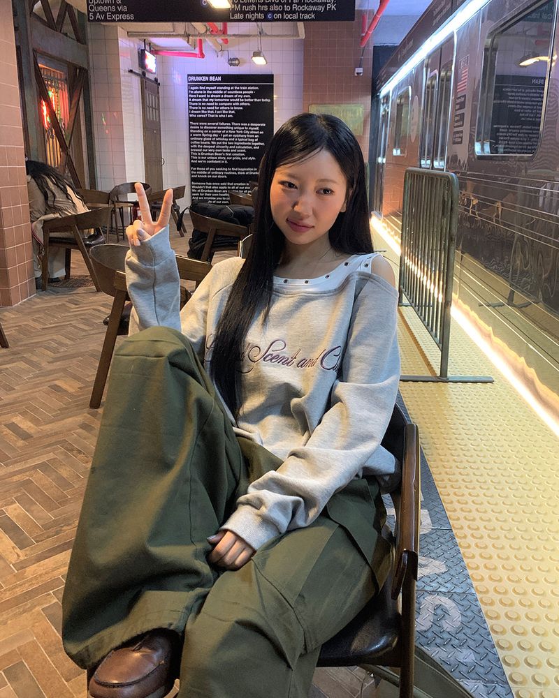 [ORIGINAL] Penny Layered String Off-Shoulder Sweatshirt