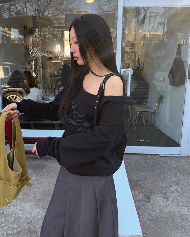 [ORIGINAL] Sugar Buckle Off-Shoulder sweatshirt