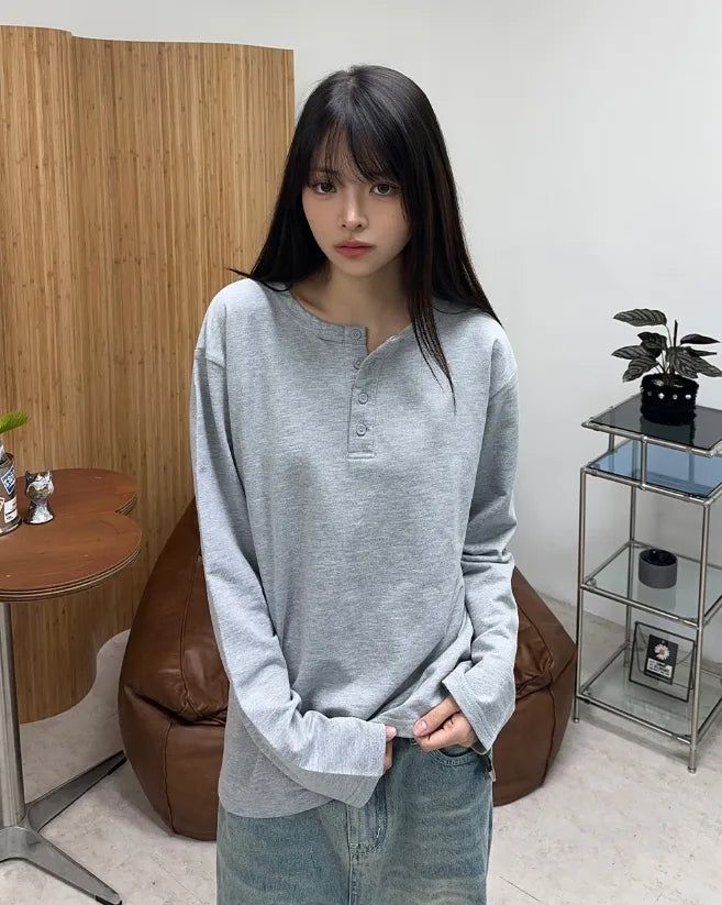 SATIIIZ（サティーズ）の「Lato Henley Neck Long Sleeve（Tops）」