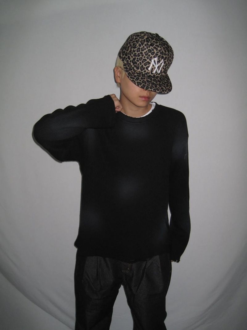 Dirty Damaged Wash Waffle Knit (2 Colors)