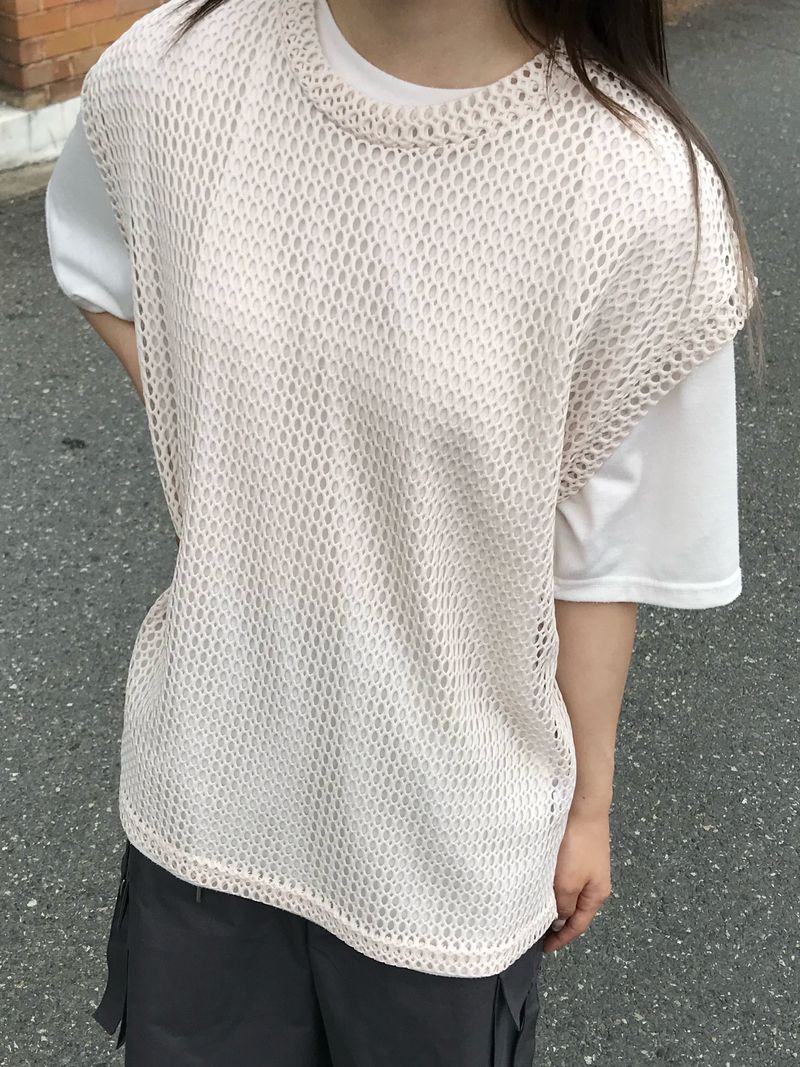 Follow round vest