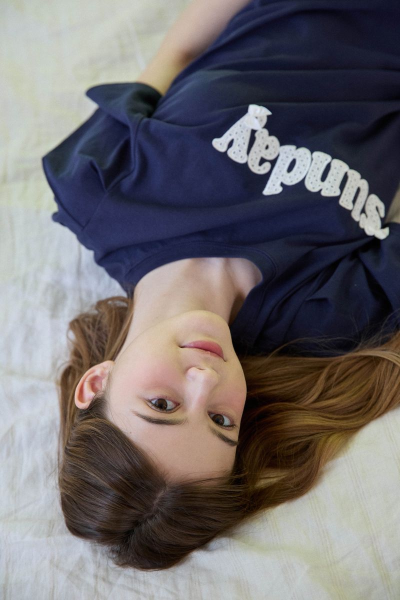 LACE LETTERING TS (2 COLORS)