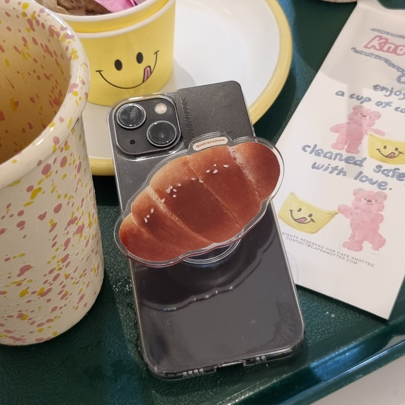 quattrocomma(クアトロコンマ)の「salt bread food smart tok(sticker type)(Smartphone Accessories)」