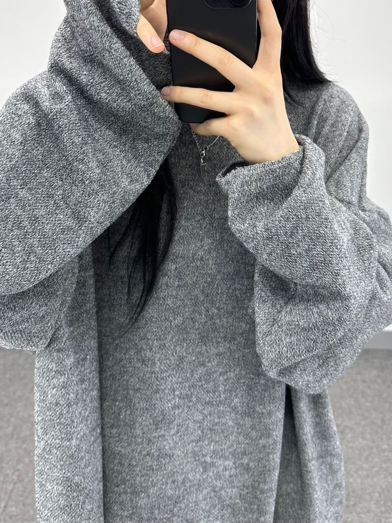 stretch boat-neck knit long sleeve