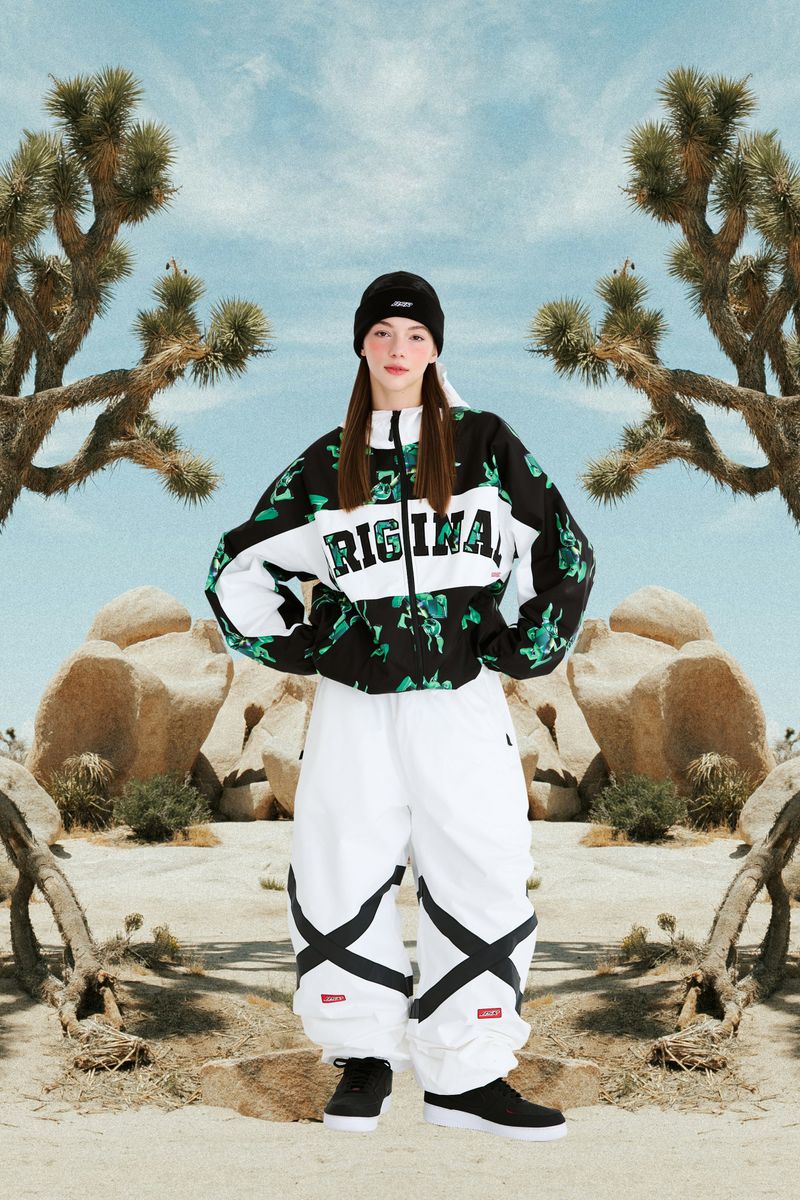 BSRABBIT（ビエスラビット）の「ORIGINAL POT-X REFLECTIVE WIDE JOGGER PANTS WHITE（Pants）」
