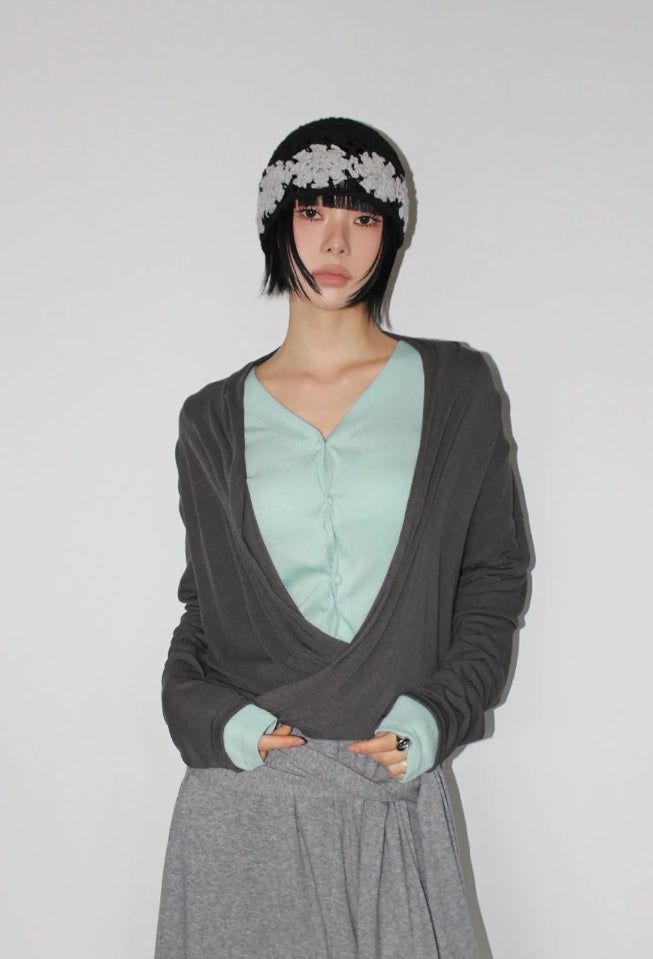 AAKE(アケ)の「DRAPED WRAP TOP(Tops)」