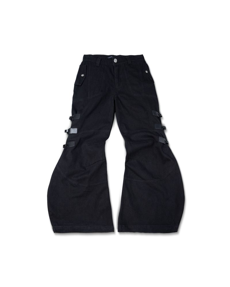 Goldie（ゴルディ）の「MULTI BUCKLE BLACK DENIM PANTS（Pants）」