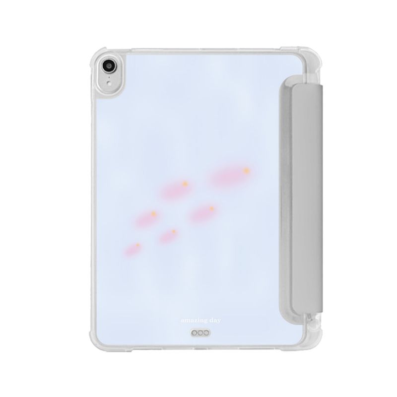 amazing day（アメージング デイ）の「[made] pink fish (ipad case)（Smartphone Accessories）」