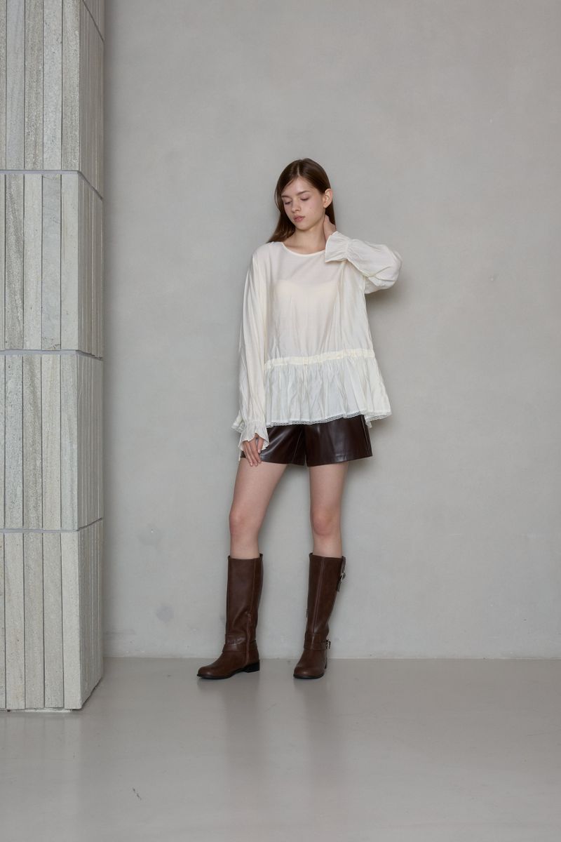 SYNTHETIC LEATHER SHORTS