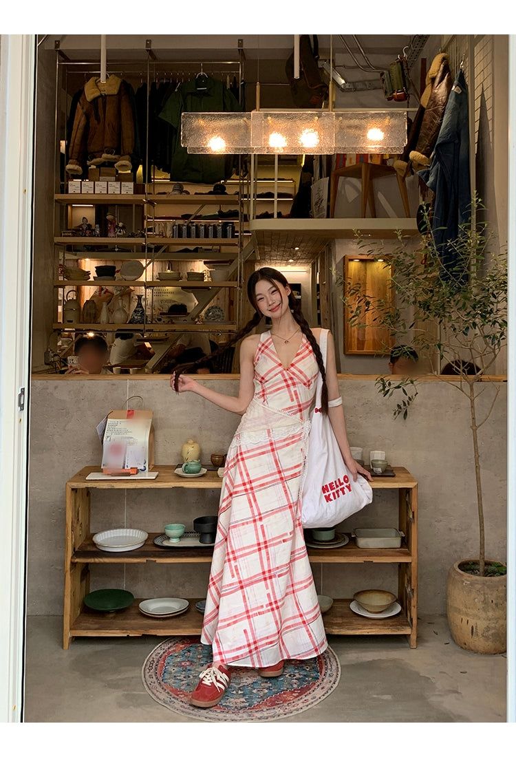 Red checkered V-neck sleeveless long dress