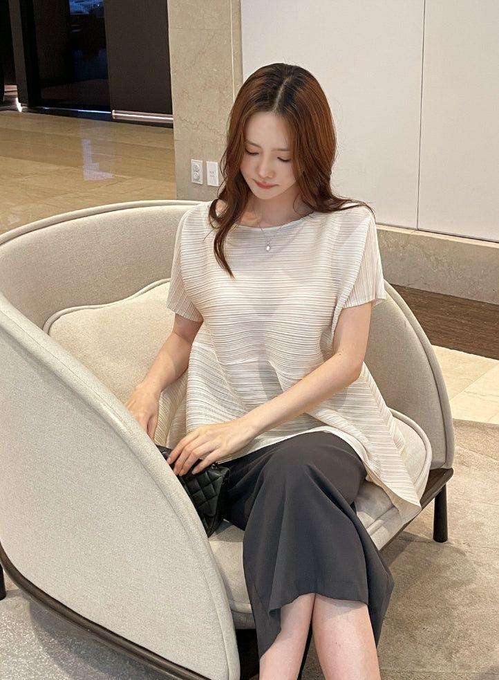 Lubat Unbalanced Pleated Blouse